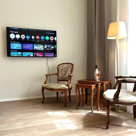 Stylish In The Heart Of Downtown Apartmán